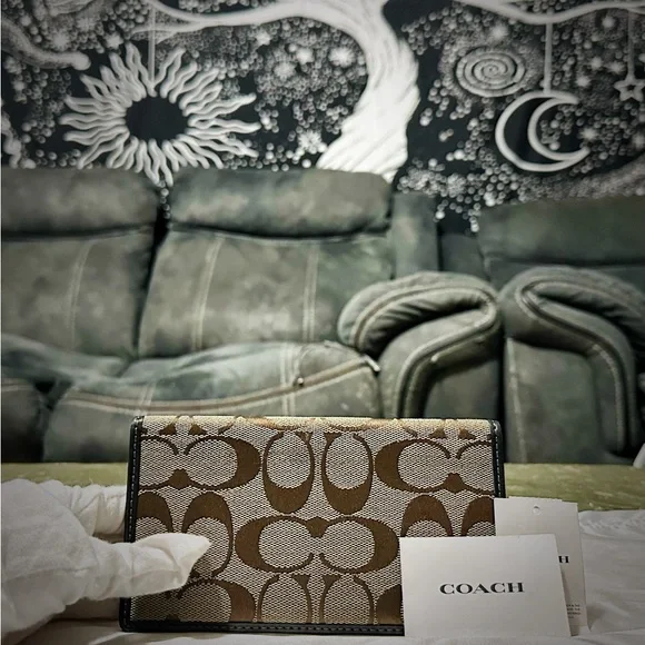 Vintage Coach Signature Brown and Black Card Holder - Picture 15 of 16